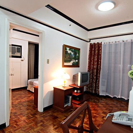 Mpt Suites Makati City Bagian luar foto