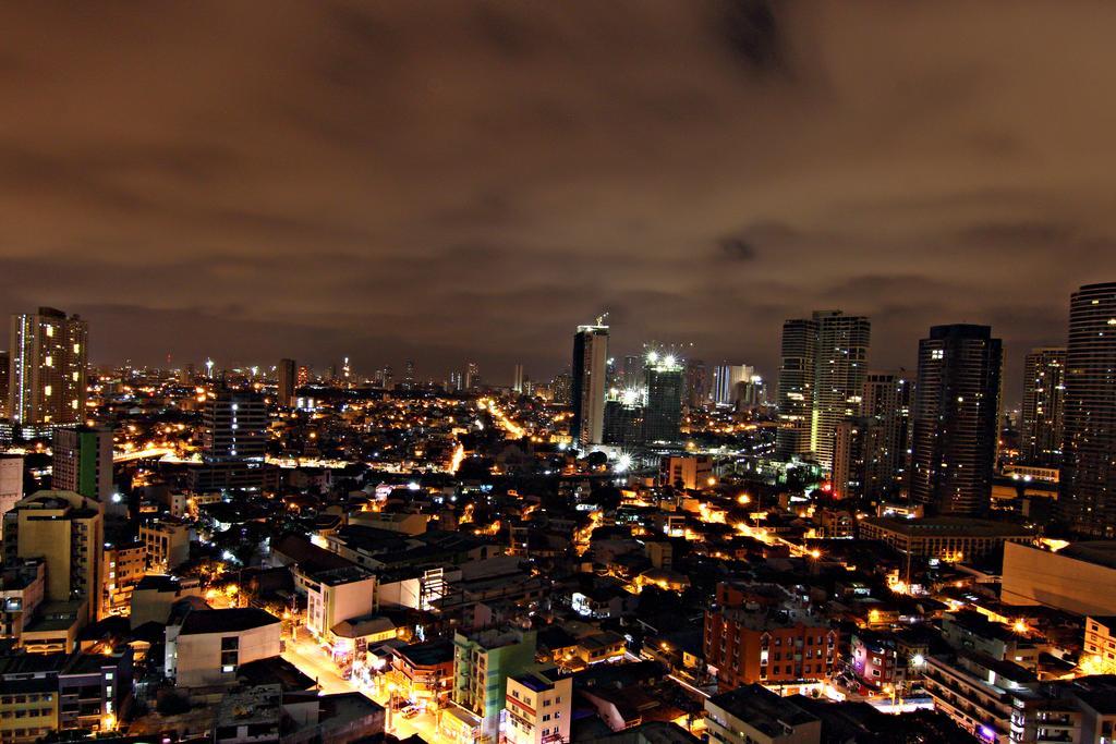 Mpt Suites Makati City Bagian luar foto