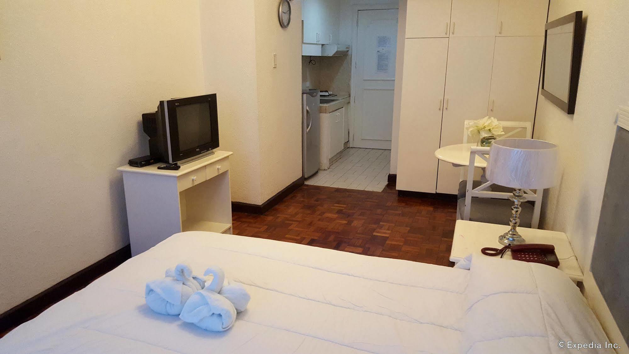 Mpt Suites Makati City Bagian luar foto