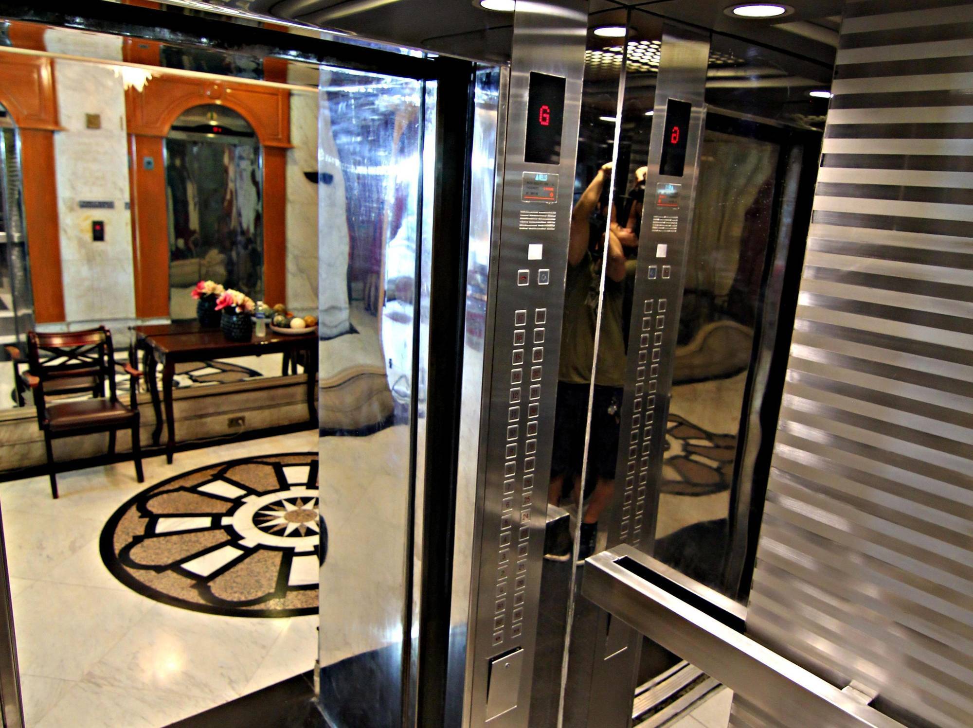 Mpt Suites Makati City Bagian luar foto