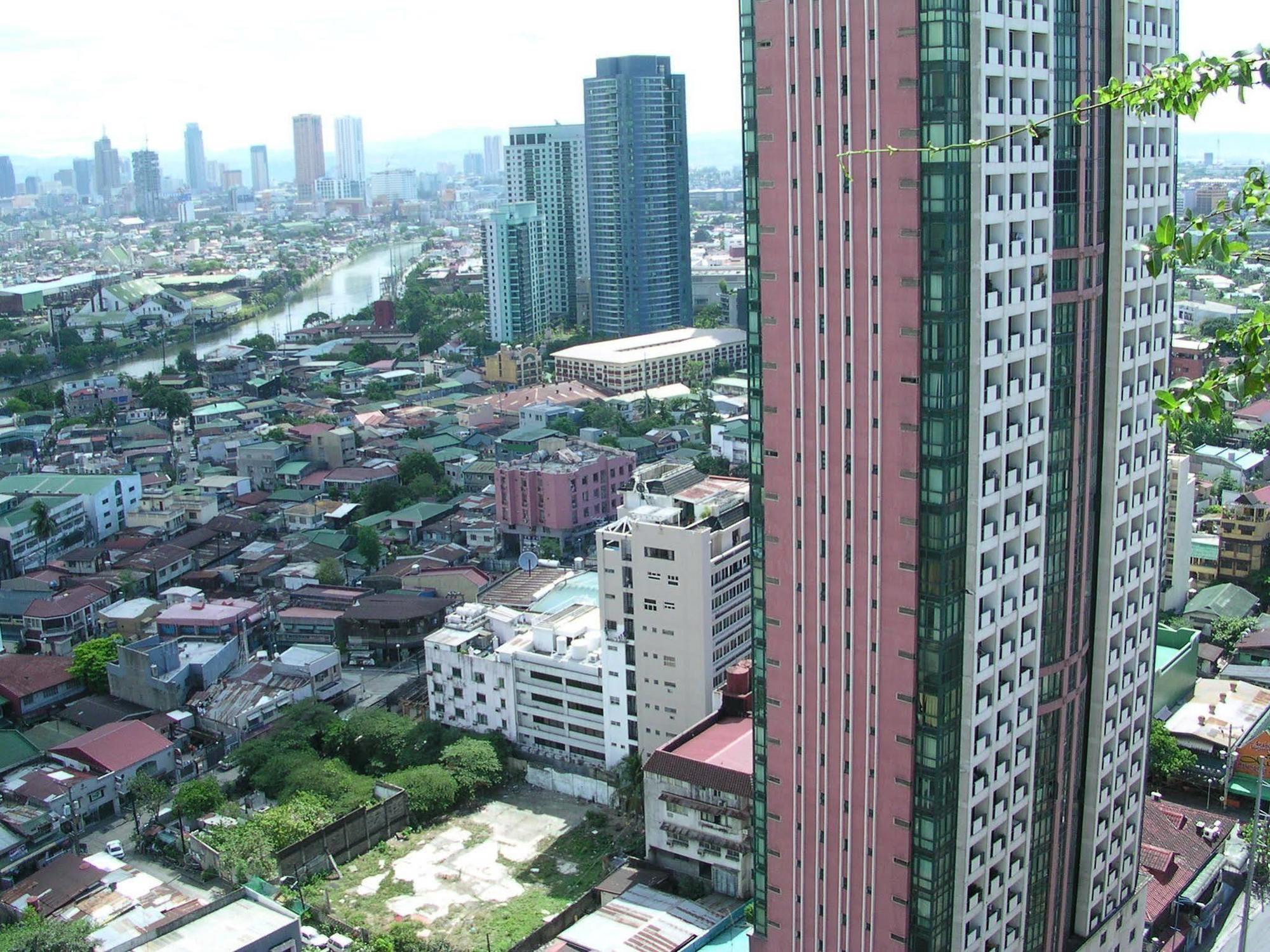 Mpt Suites Makati City Bagian luar foto