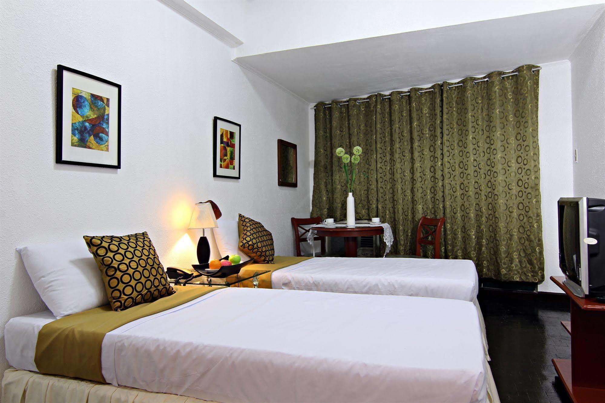 Mpt Suites Makati City Bagian luar foto